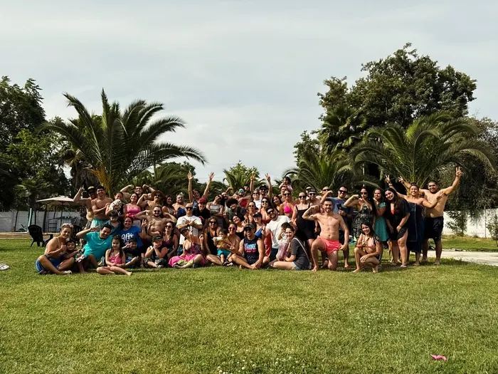 Alumnos de Bisonte CrossFit en una actividad al aire libre
